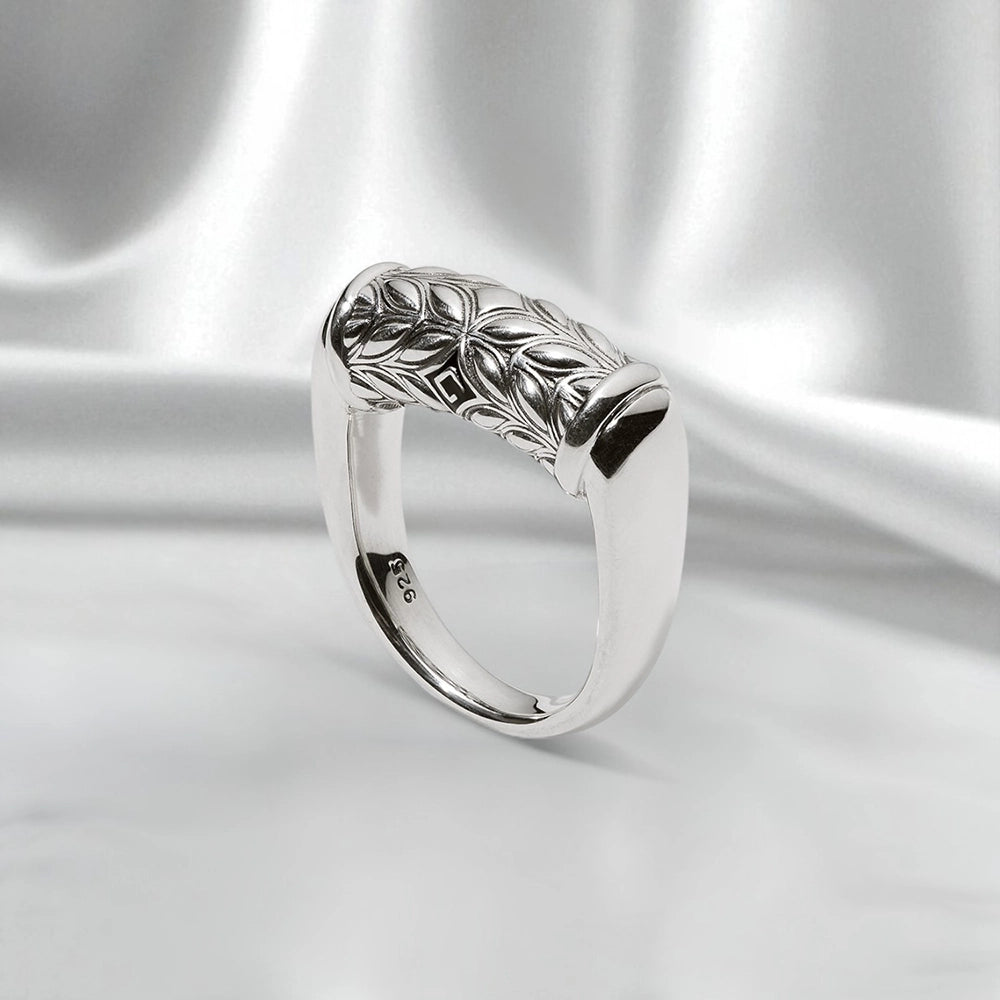 Persian Shield Women’s Silver Fashion Ring - DaneilaLeon