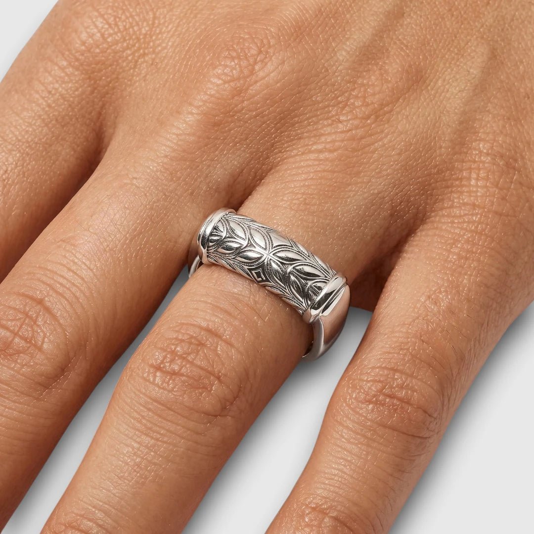 Persian Shield Women's Silver Fashion Ring - DaneilaLeon